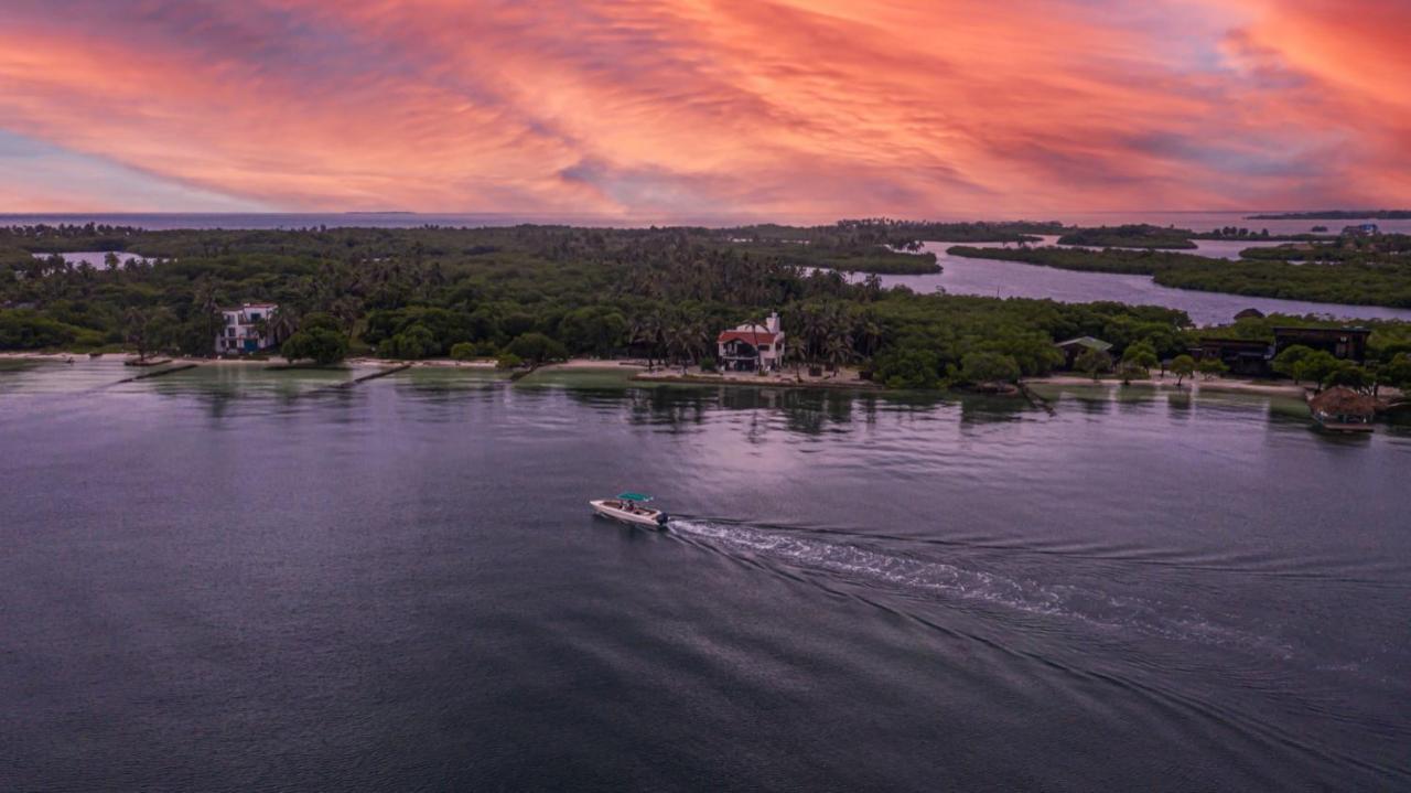 ホテル Sal Si Puedes Tintipan Island エクステリア 写真